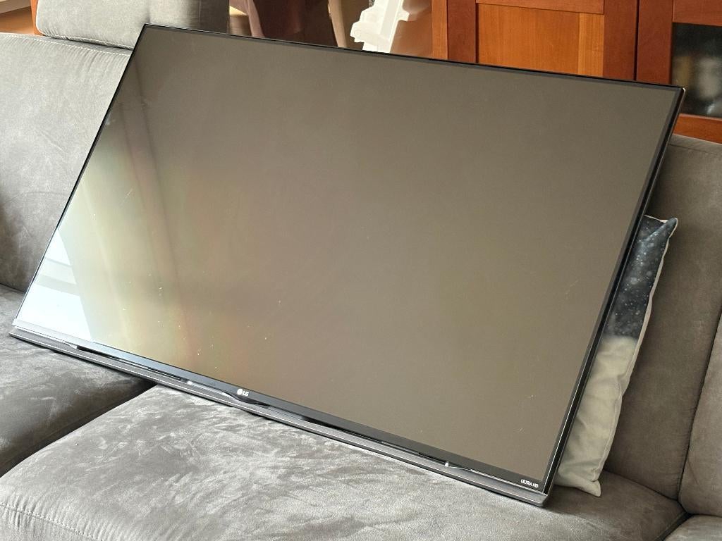 Televisie LG, Ophalen, Gebruikt, 50 Hz, 100 cm of meer