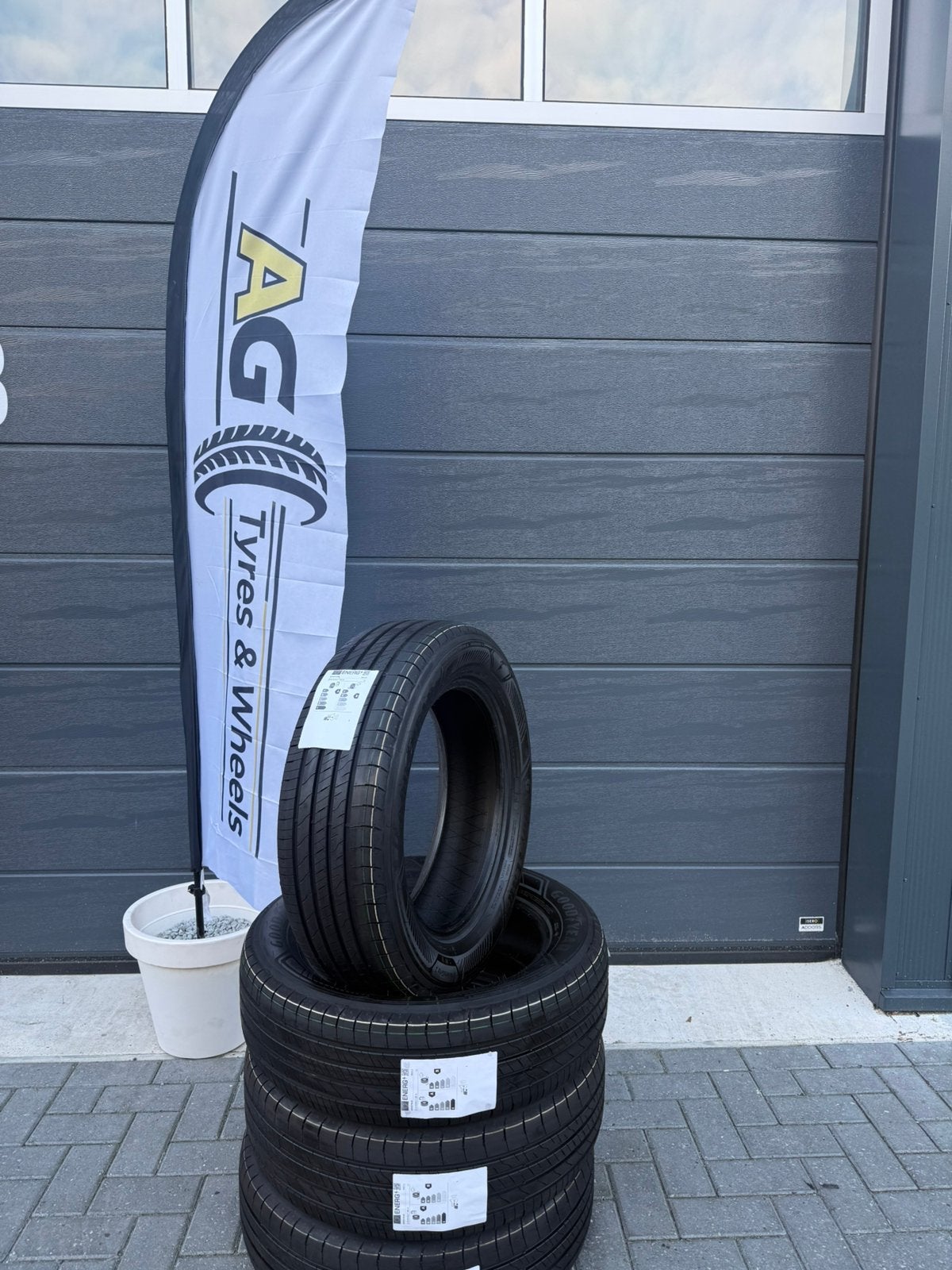 4x 215 60 R17 96H Goodyead Efficientgrip Performance 2