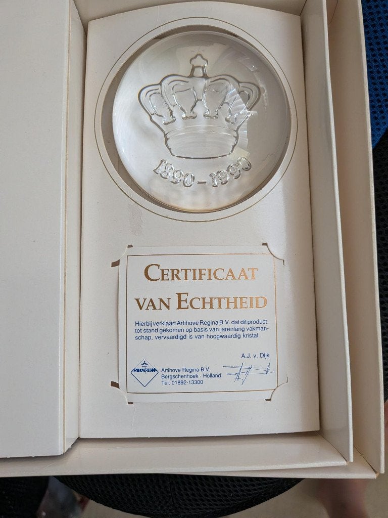 verzamelen Shell 100 jaar presse papier kristal  50 euro, Verzamelen, Ophalen of Verzenden, Nieuw, Kristal, Glas of Glazen