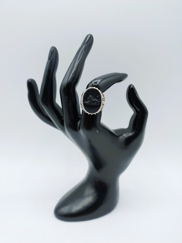 Zilveren trompet ring met leeuw in onyx, 18 mm, 18 tot 19, Info@zilverwebsite.nl, Verzenden, Zilverwebsite.nl