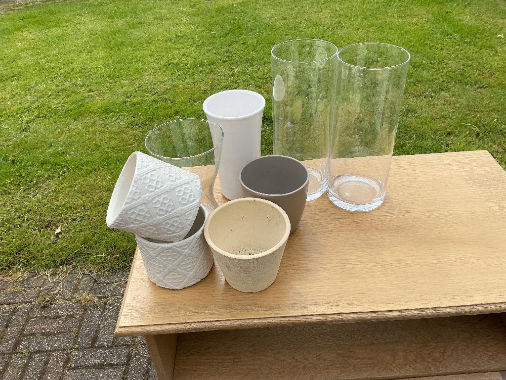 Gratis, vazen en bloempotten, Huis en Inrichting, Woonaccessoires | Vazen, Ophalen, Gebruikt, Overige kleuren, Aardewerk of Porselein