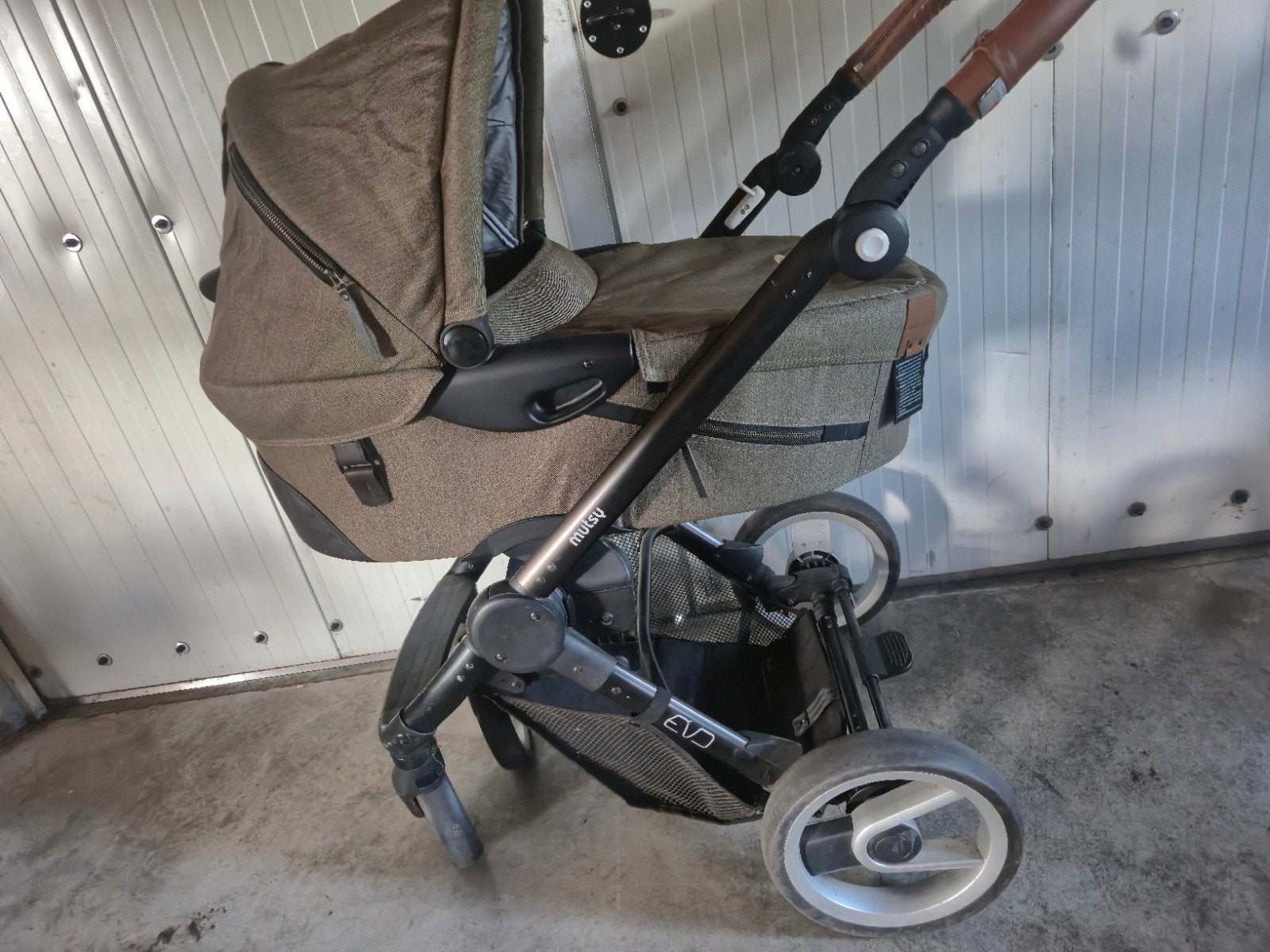 mutsy kinderwagen, Ophalen, Gebruikt, Overige merken