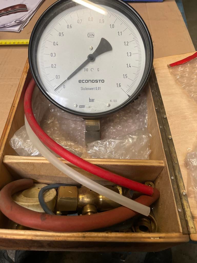 Econosto Manometer 0-1.6 bar in kist, Ophalen of Verzenden