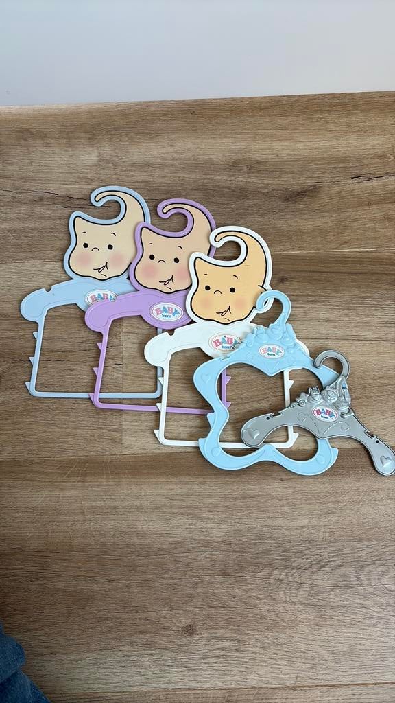 Kledinghaken voor poppenkleren baby born, Ophalen of Verzenden, Zo goed als nieuw, Babypop