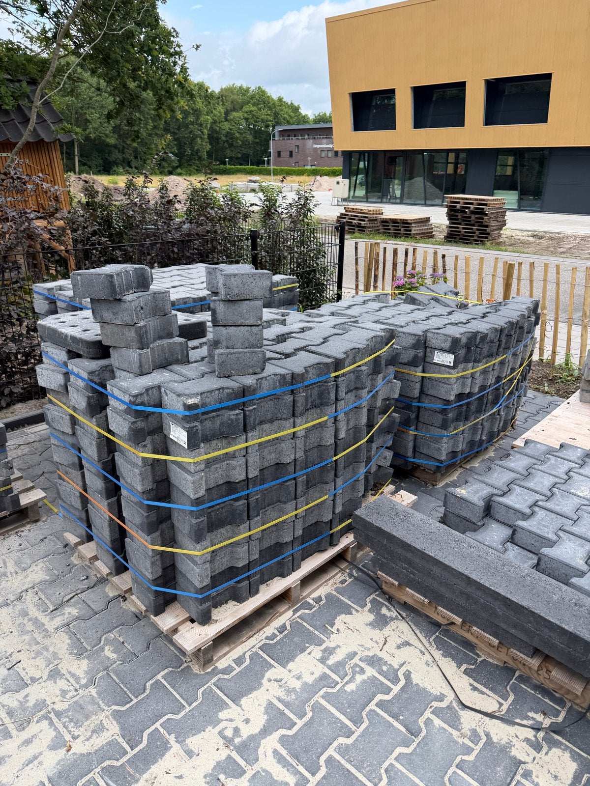 Nieuwe betonnen klinkers - ca. 50, Ophalen, Gebruikt, Klinkers, 10 m² of meer