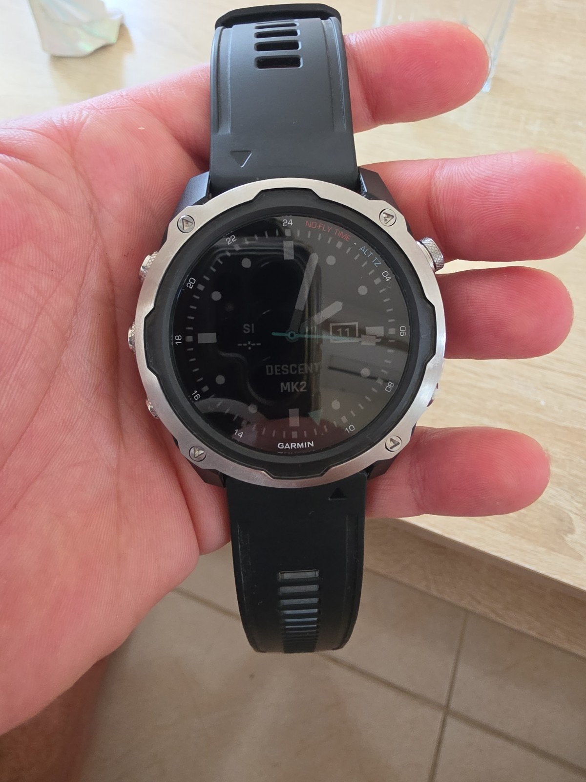 Garmin Descent MK2 Duikcomputer / Premium GPS Smartwatch – Z, Zwart, Ophalen of Verzenden, Zo goed als nieuw, Conditie