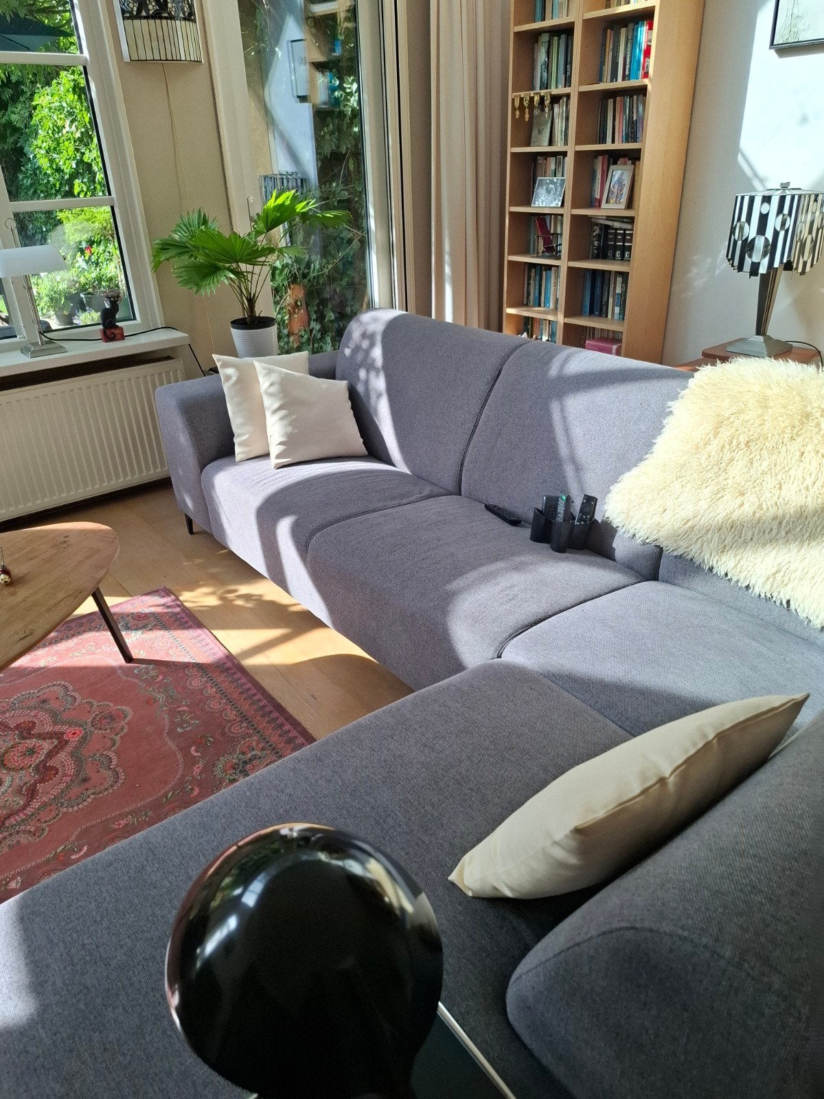 Grijze hoekbank, gratis af te halen, Huis en Inrichting, Banken | Bankstellen, Ophalen, 250 tot 300 cm, Gebruikt, Hoekbank