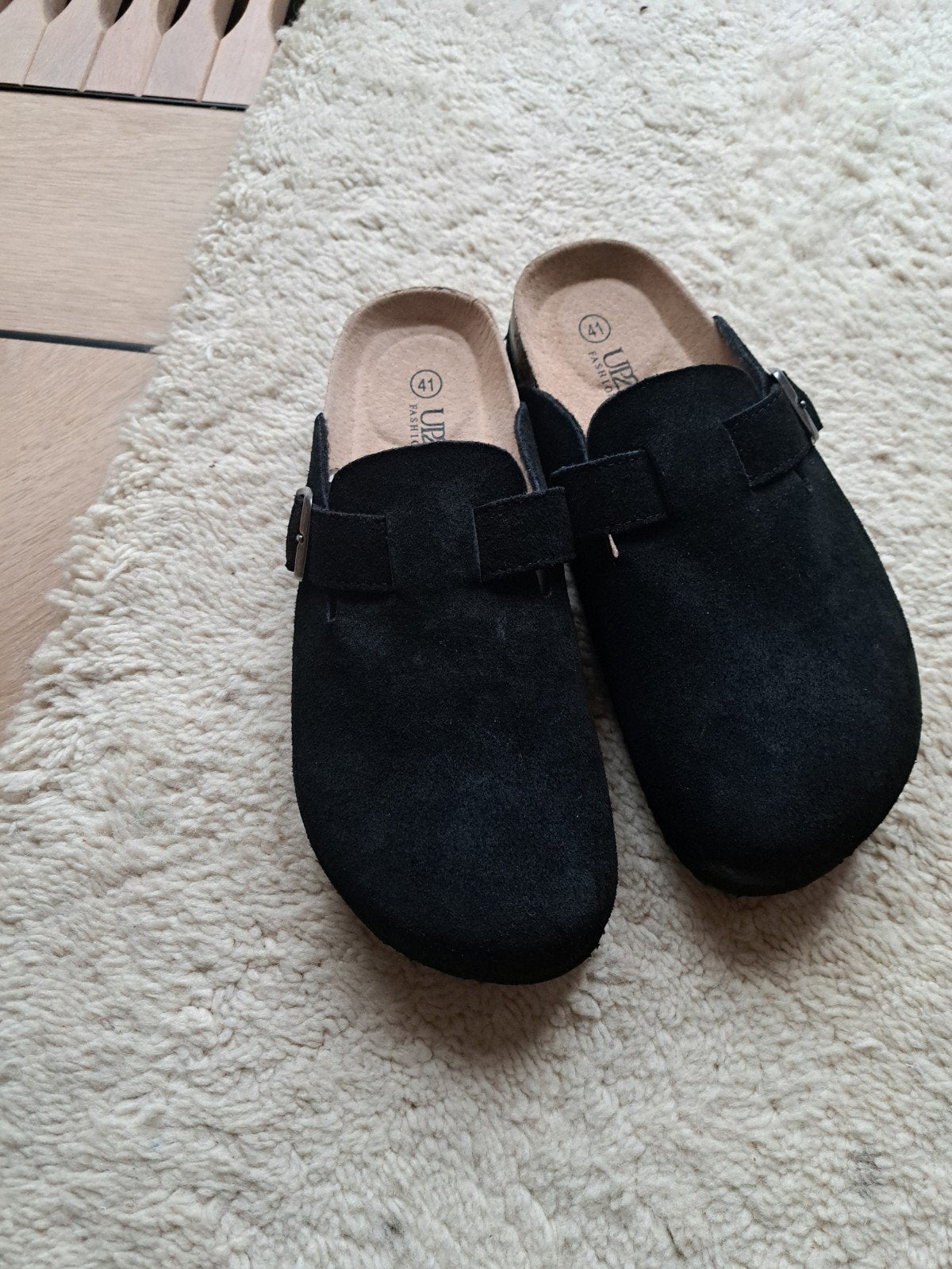 SLIPPERS/ PANTOFFELS MAAT 41 NIEUW, Ophalen of Verzenden, Nieuw, Zwart, Pantoffels of Sloffen
