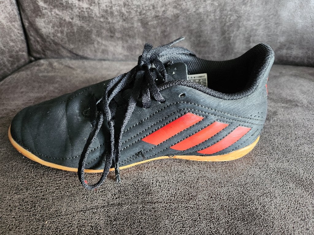 Adidas schoenen, Adidas, Schoenen, Ophalen of Verzenden, Zo goed als nieuw