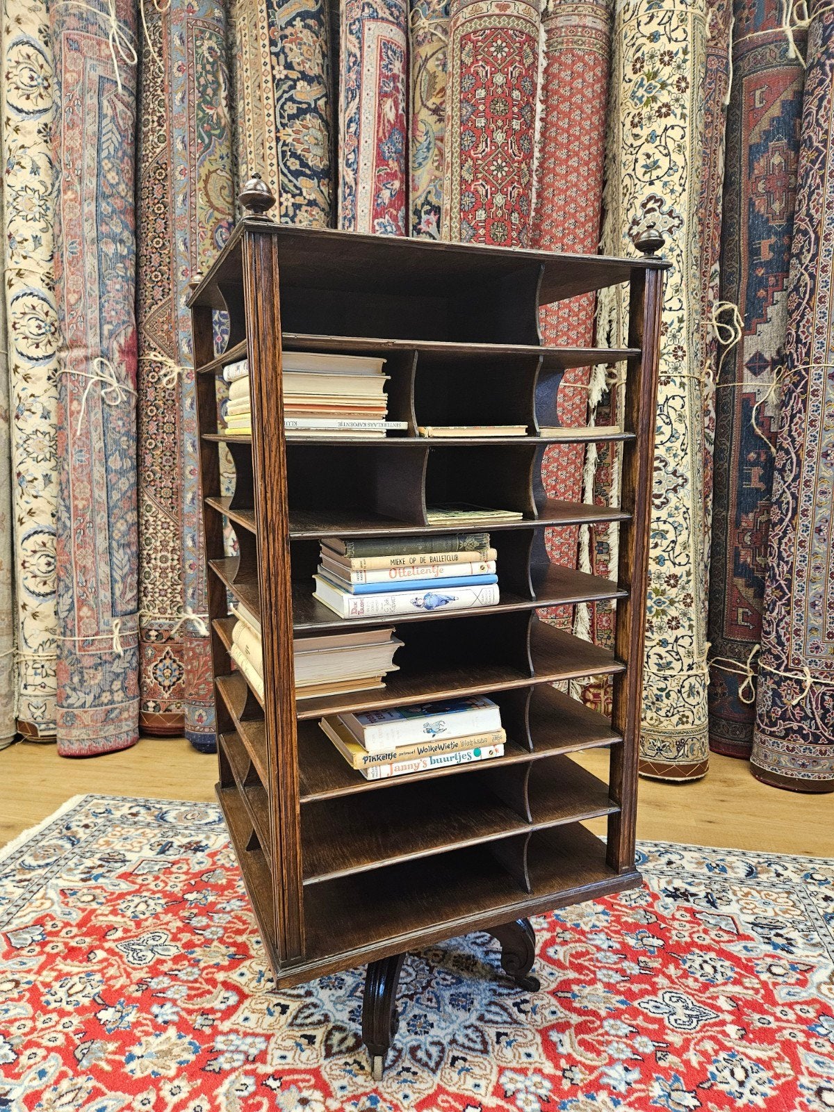 Antieke eiken boekenmolen, Met plank(en), Antiek, Eikenhout, 50 tot 100 cm