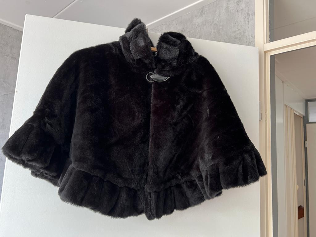 Zwarte cape, Ophalen of Verzenden, Gedragen, Maat 38/40 (M), Zwart