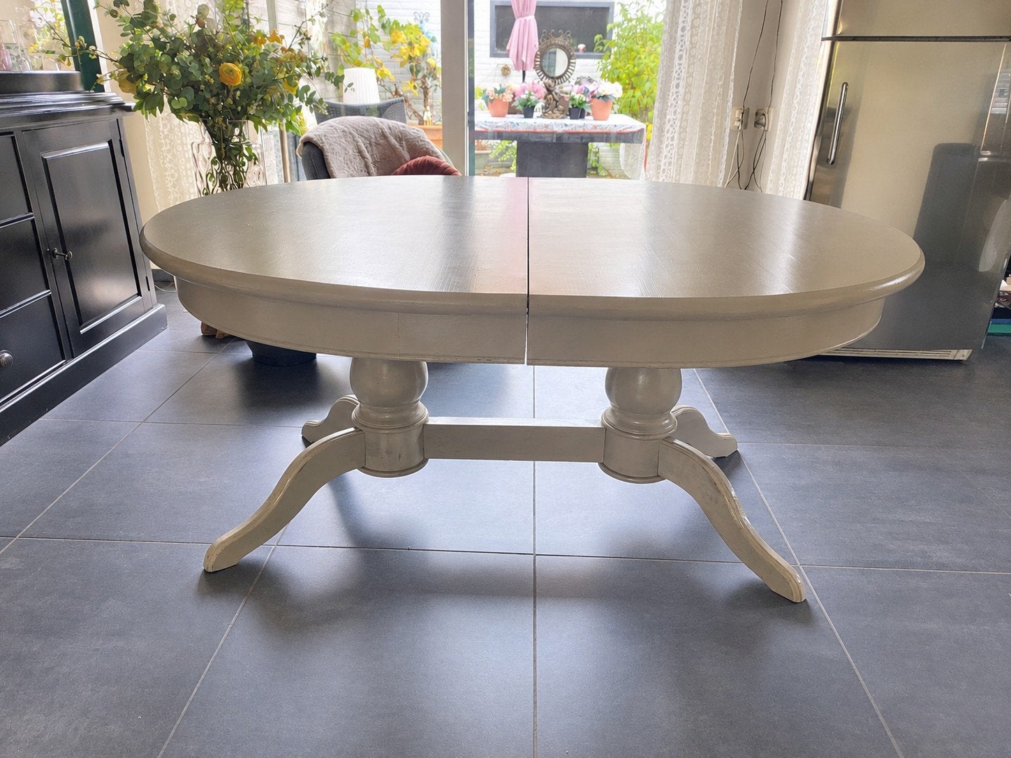 Mooie ovale eettafel - uitschuifbaar, Huis en Inrichting, Ophalen, Gebruikt, 100 tot 150 cm, Vier personen