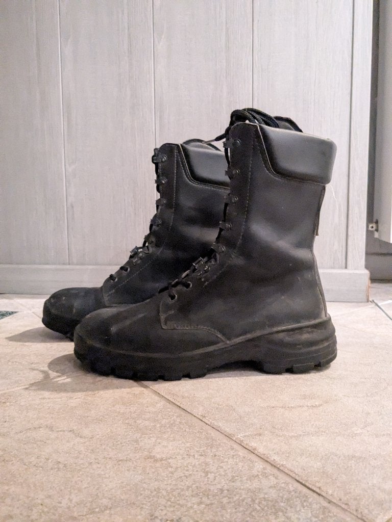 Veiligheidsschoenen van Neskrid, Zwart, Ophalen of Verzenden, Neskrid, Werkschoenen