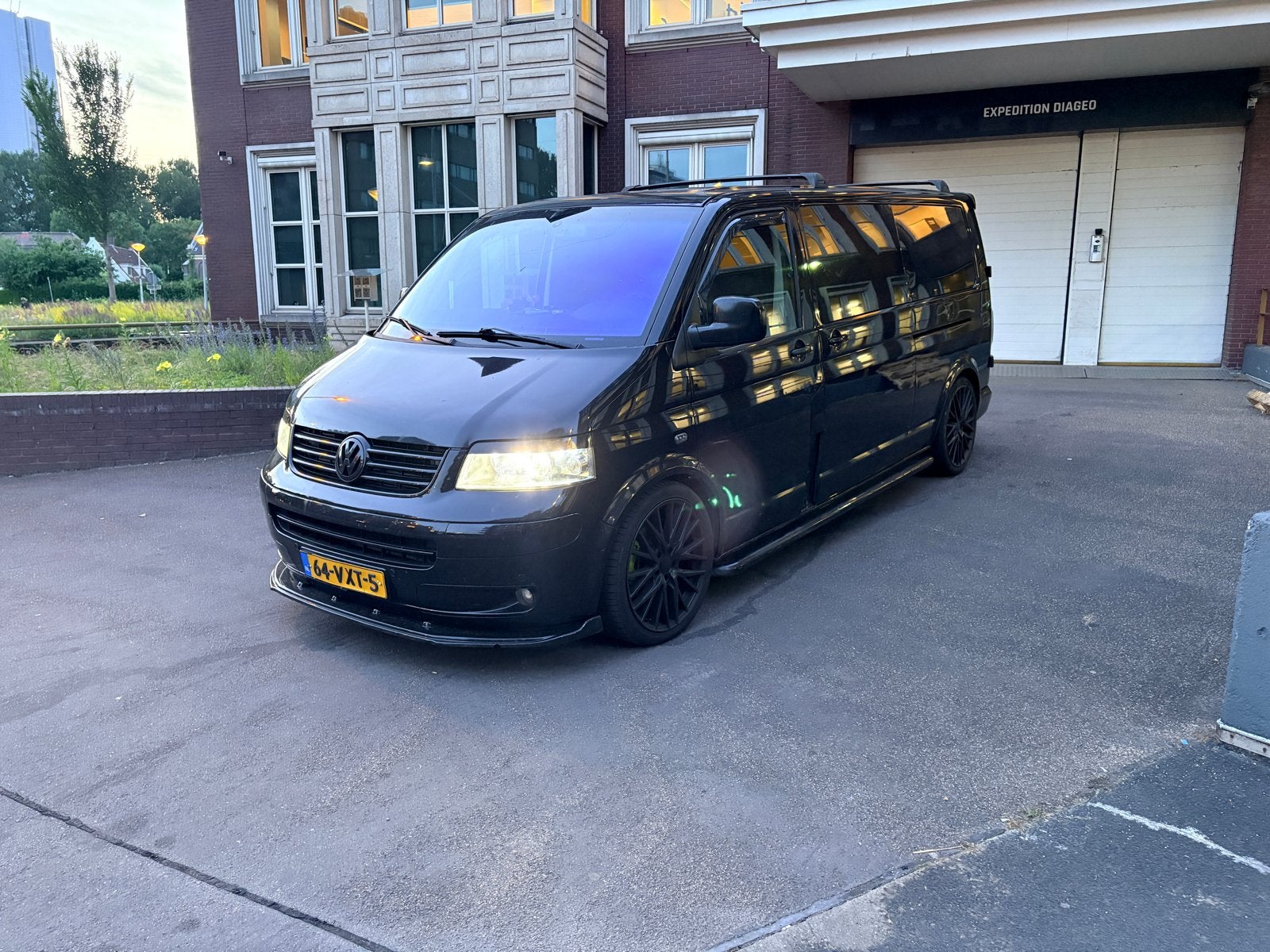 Volkswagen T5 T-Edition 174PK Automaat Dubbele Cabine Leder, Zwart, Volkswagen, 2020 kg, Zwart