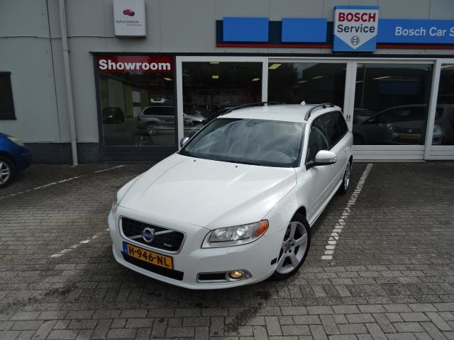 Volvo V70 2.5 FT T5 R-Design Automaat, Auto's, Volvo, Euro 5, Zwart, 93 €/maand, Automatische klimaatregeling
