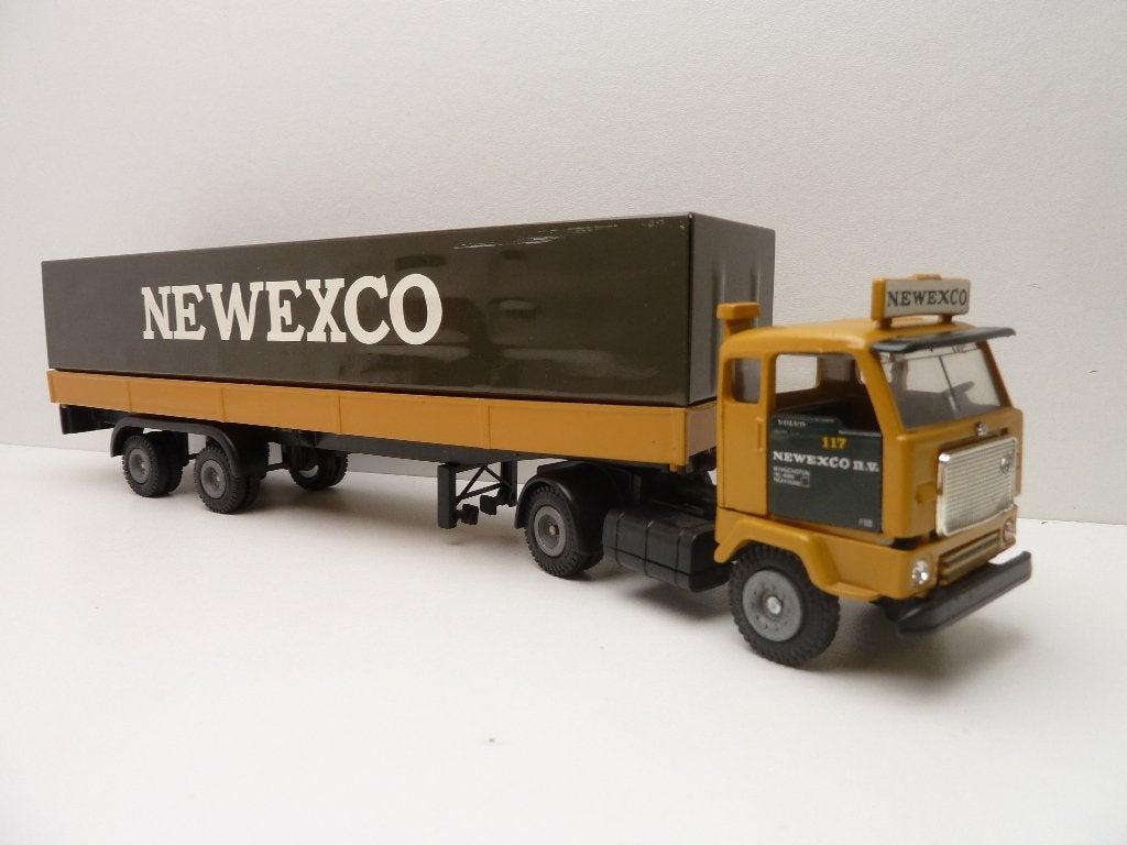 Volvo F88  ' Newexco Winschoten '' Tekno, Ophalen of Verzenden, Zo goed als nieuw, Bus of Vrachtwagen, Tekno