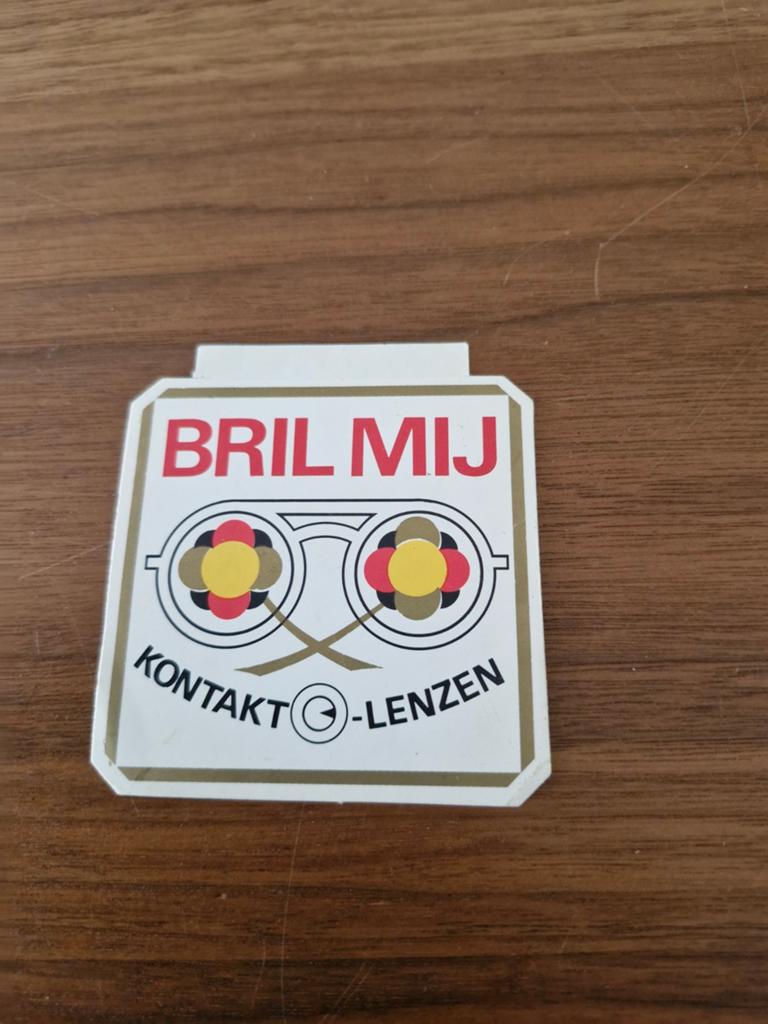 7911 Vintage 'Bril Mij Kontakt-Lenzen' Sticker, Ophalen of Verzenden