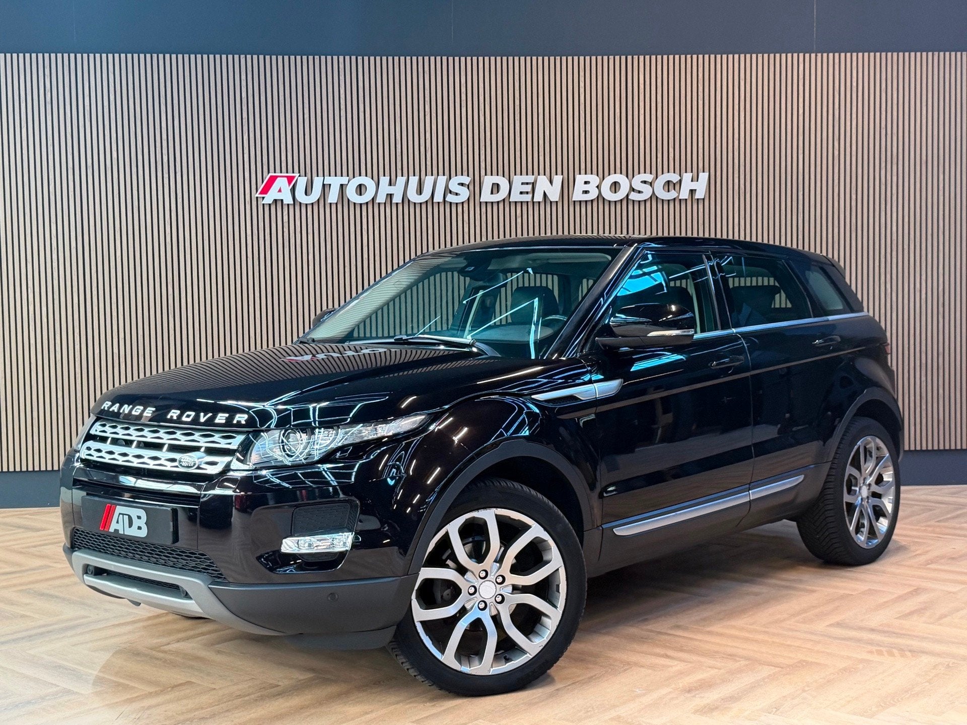 Land Rover Range Rover Evoque 2.0 Si 4WD Prestige - Pano, Auto's, Automaat, Euro 5, 4 cilinders, Zwart