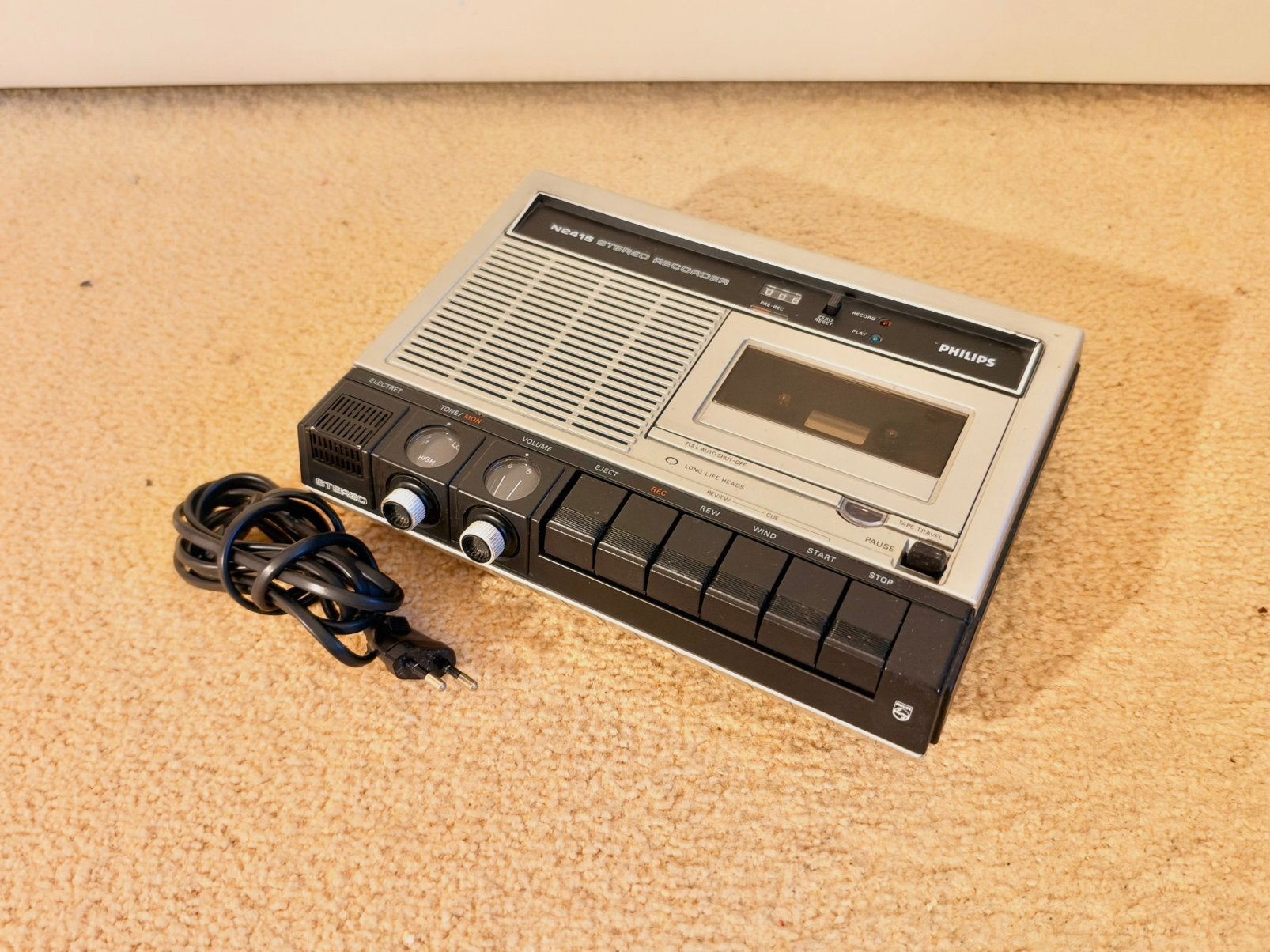 Goede Philips, stereo portable cassette recorder N2415, Ophalen of Verzenden, Philips