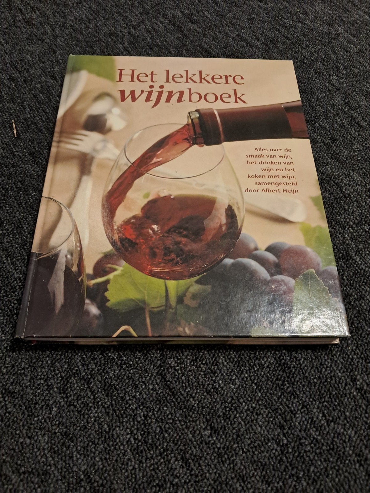 Het Lekkere Wijnboek - Alles over wijn door Albert Heijn, Ophalen of Verzenden, Gelezen, Albert Heijn, Overige typen