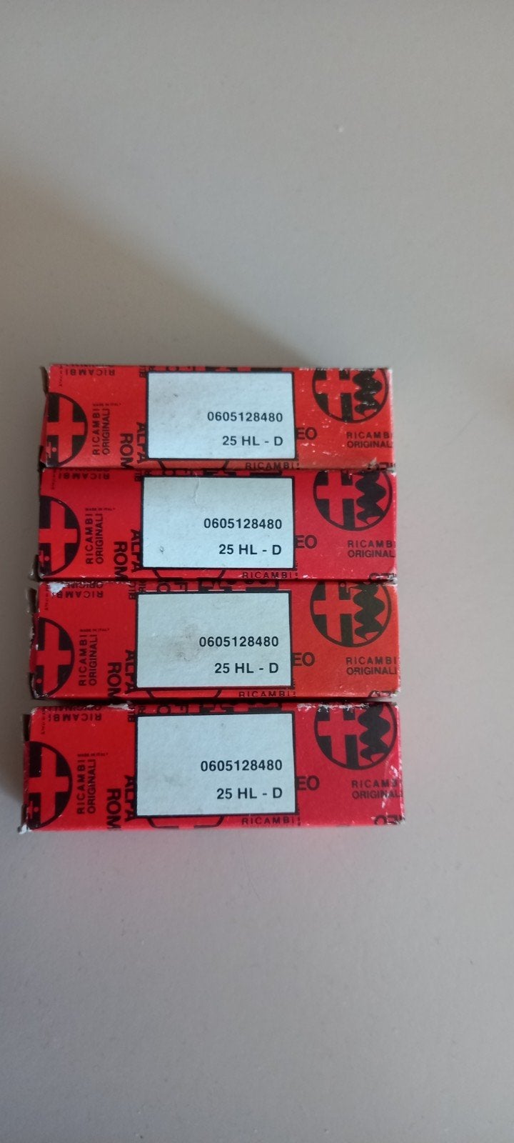 4 bougies Golden Lodge 25hl d Alfa Romeo new, Verzenden, Nieuw, Alfa Romeo