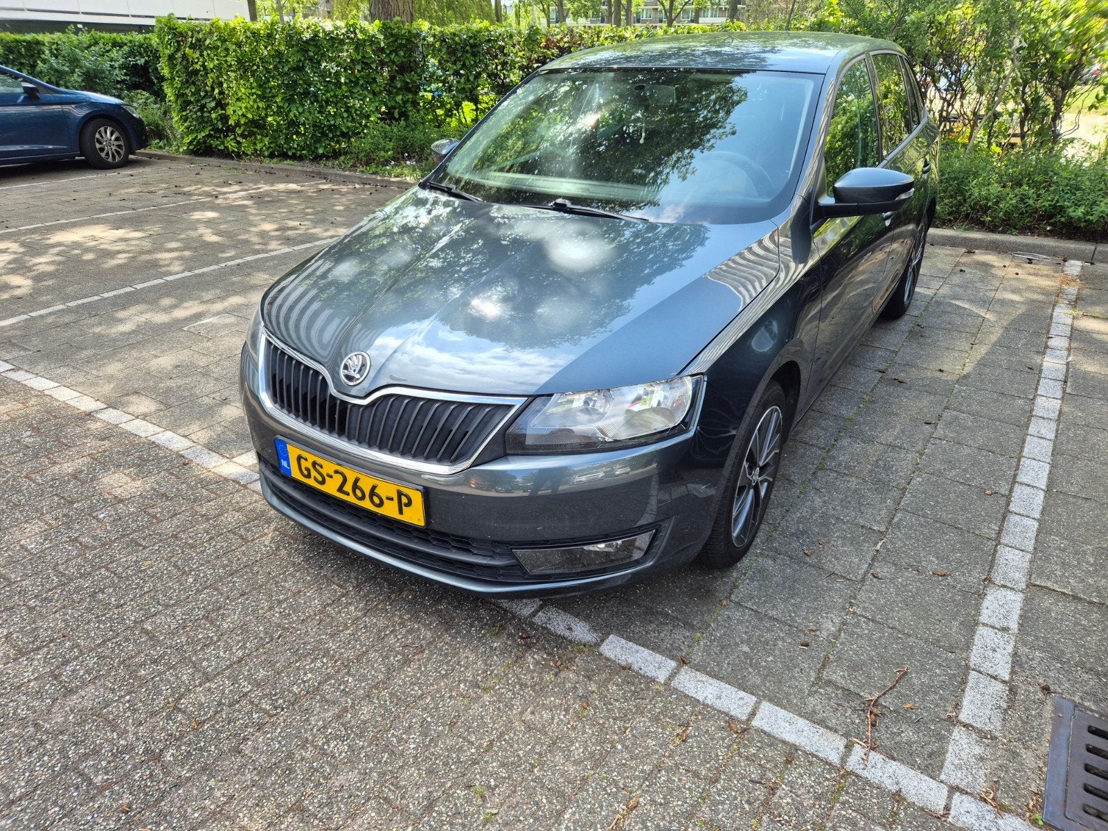 Skoda Rapid 1.2 TSI 66KW Spaceback 2015 Grijs, Auto's, Skoda, 49 €/maand, Origineel Nederlands, Handgeschakeld, Particulier