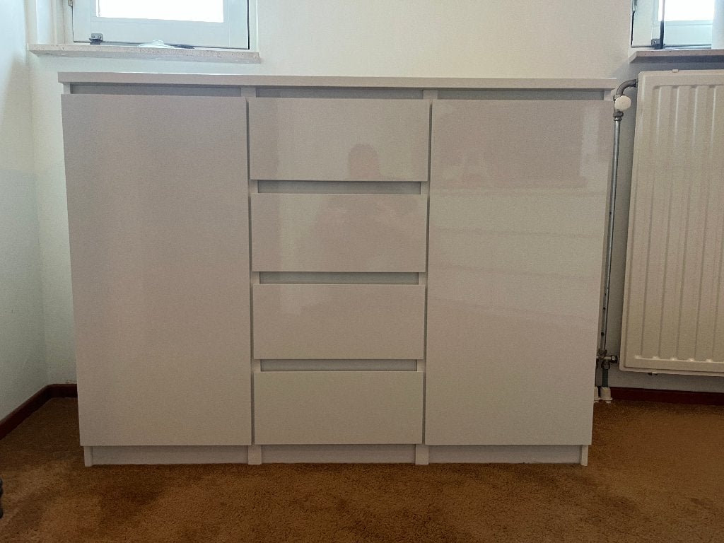 Hoogglans wit Ladekast "Naia" - nette staat, Huis en Inrichting, Ophalen, 100 tot 150 cm, 3 of 4 laden, Minder dan 100 cm