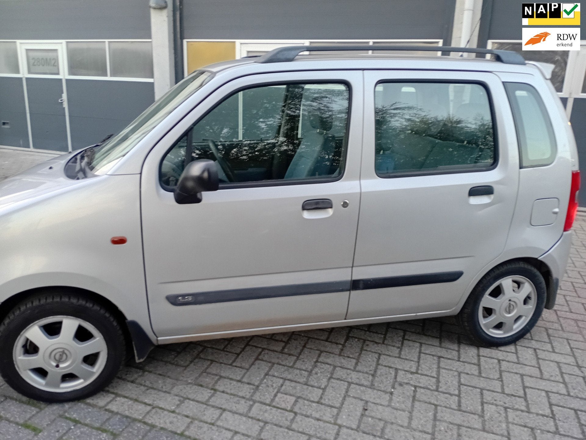 Suzuki Wagon R+ 1.3 GL vol automaat met 117000km nap met nie, Auto's, 4 cilinders, Wagon R+, Origineel Nederlands, Bedrijf