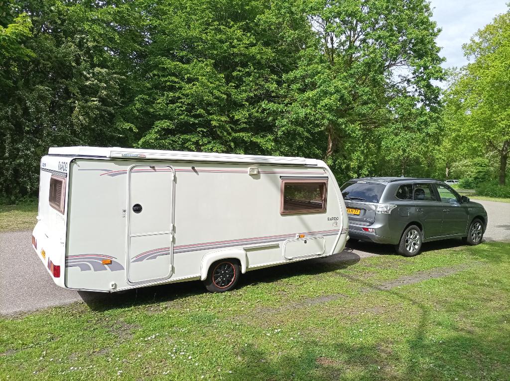Caravan Rapido 420 CP Evolution, Caravans en Kamperen, Caravans, Particulier, tot en met 4, 750 - 1000 kg, Treinzit, Rapido, Dwarsbed