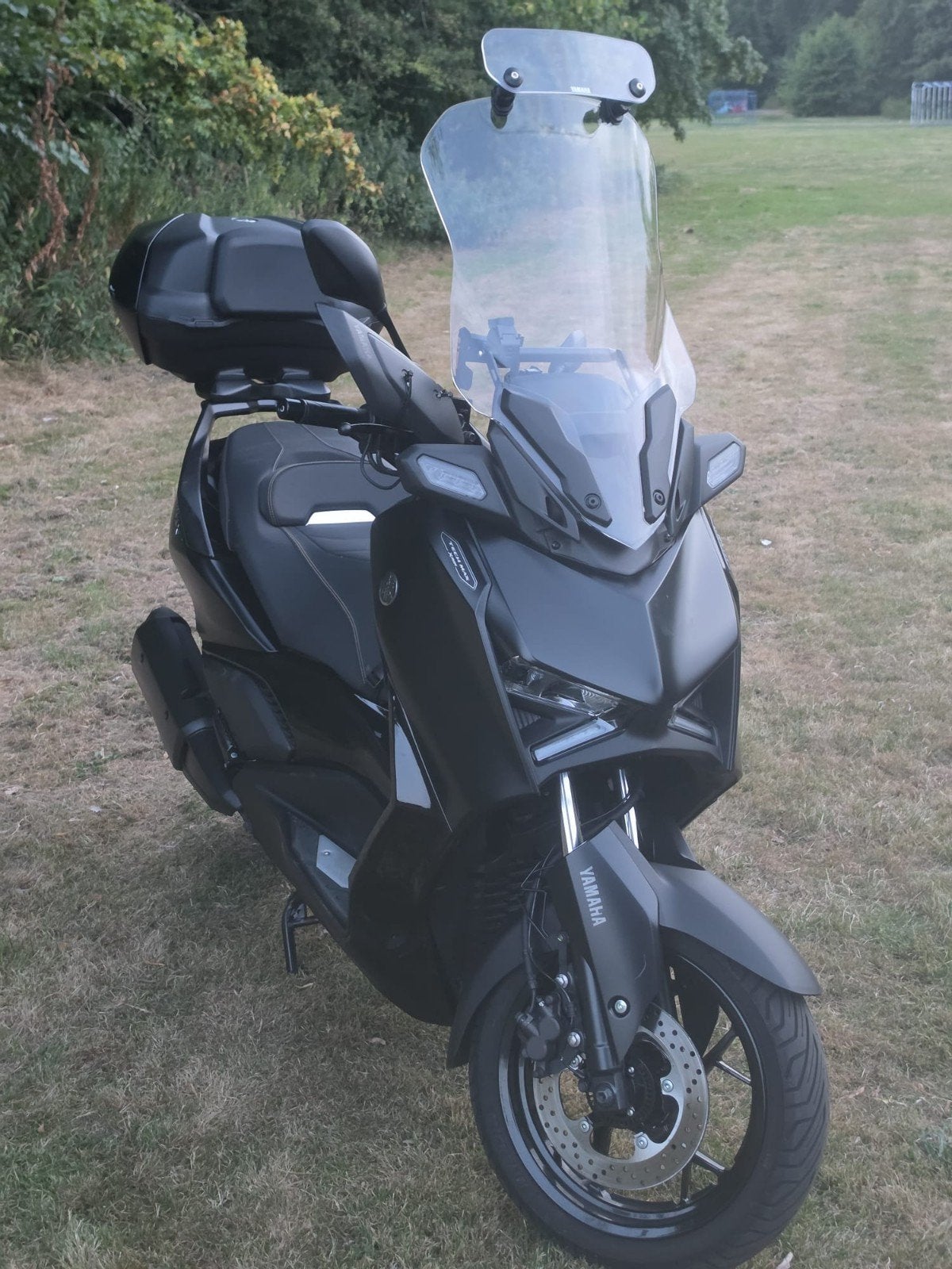 Yamaha XMAX 300 Tech MAX 2024 - Winterpakket met Topkoffer, Motoren, Motoren | Yamaha, Scooter, Particulier