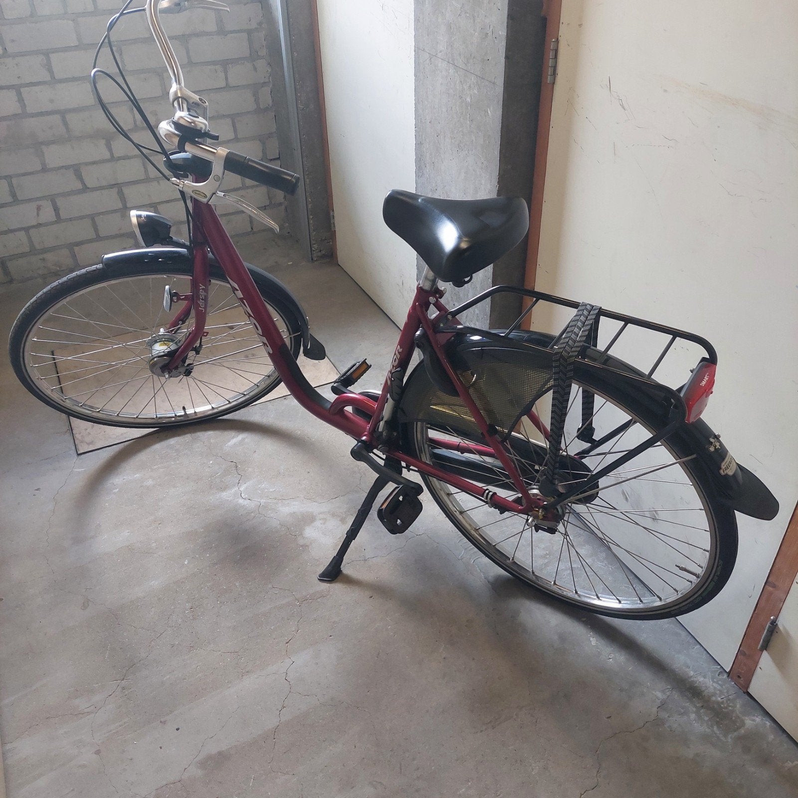 Azor stadsfiets met 3 versnellingen en terugtraprem, Fietsen en Brommers, Versnellingen, Ophalen, Overige merken, 53 tot 56 cm