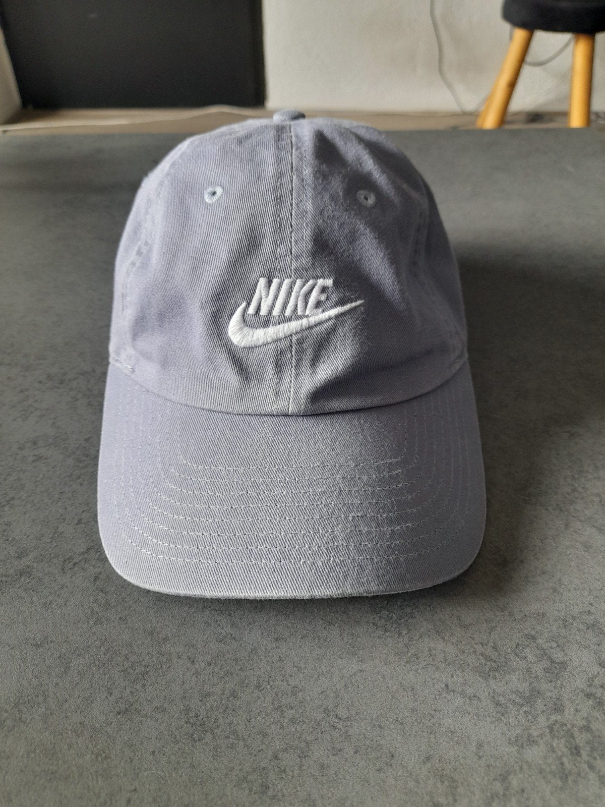 Nike pet licht grijs, Ophalen of Verzenden