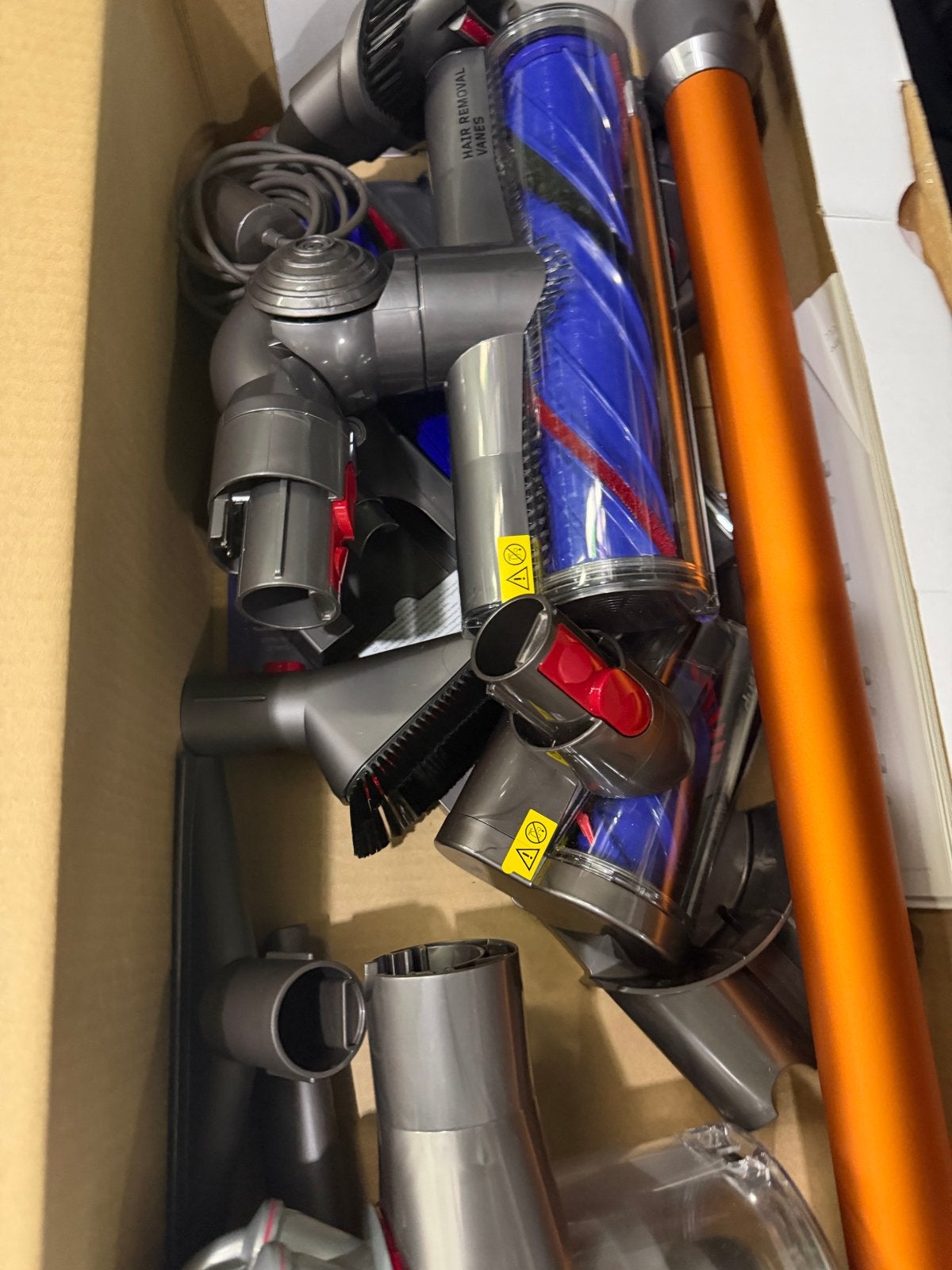 Dyson V8 Absolute Steelstofzuiger - Zo goed als nieuw, Ophalen, Draadloos, Zo goed als nieuw, Dyson
