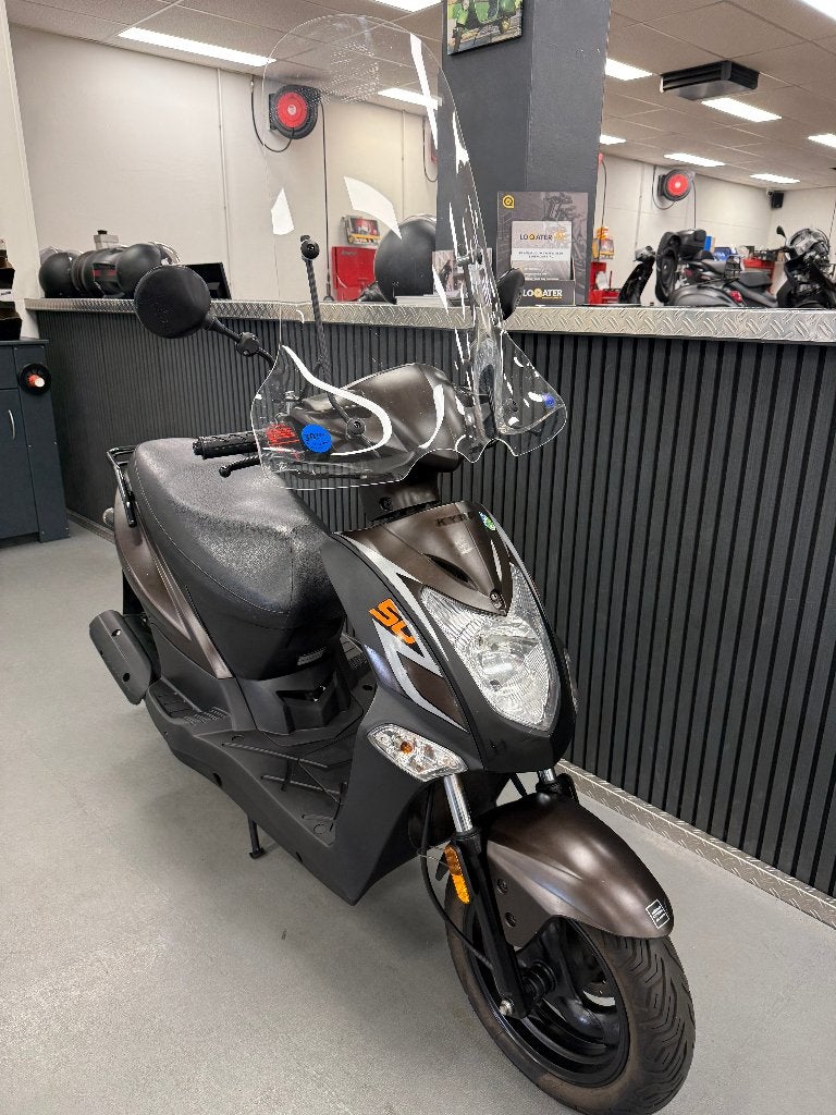 Kymco Agility Brom Mat Bruin Lang Zadel E4 45KM BJ 2019, Ophalen, Maximaal 45 km/u, Zo goed als nieuw, Agility