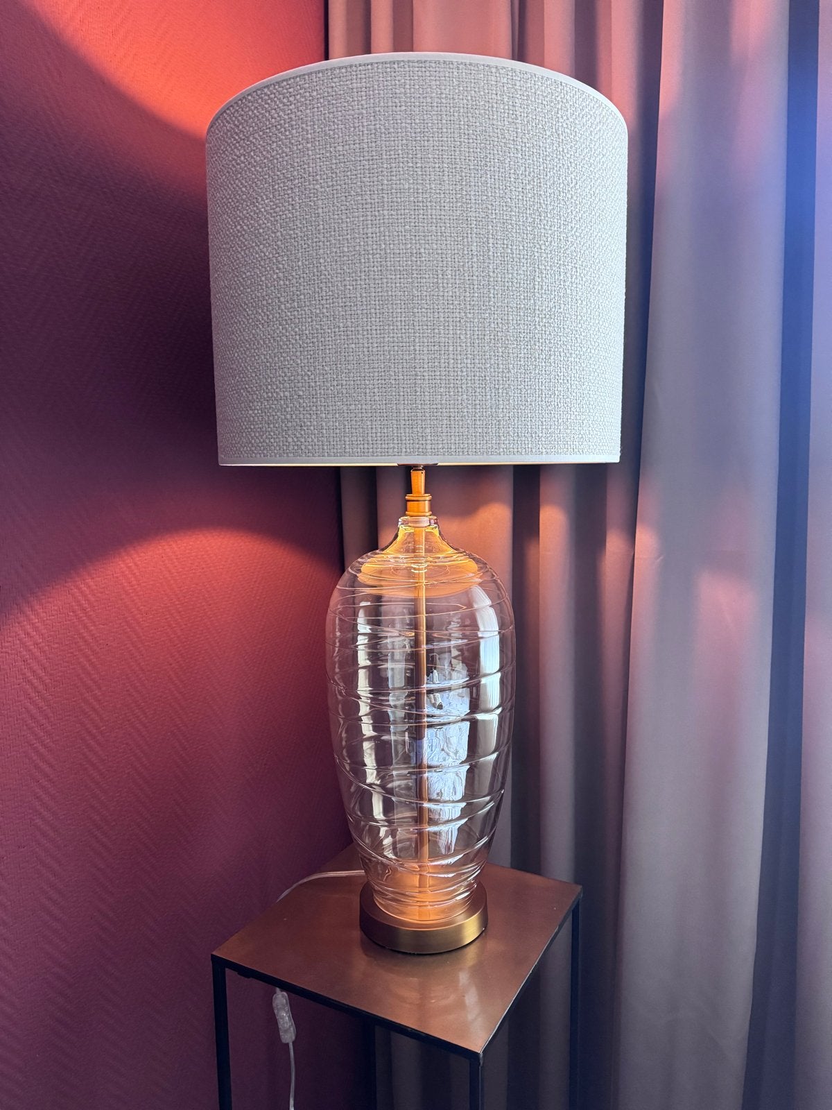 Colmore tafellamp glazen voet en Light & Living linnen kap, Huis en Inrichting, Lampen | Tafellampen, Ophalen, Overige merken