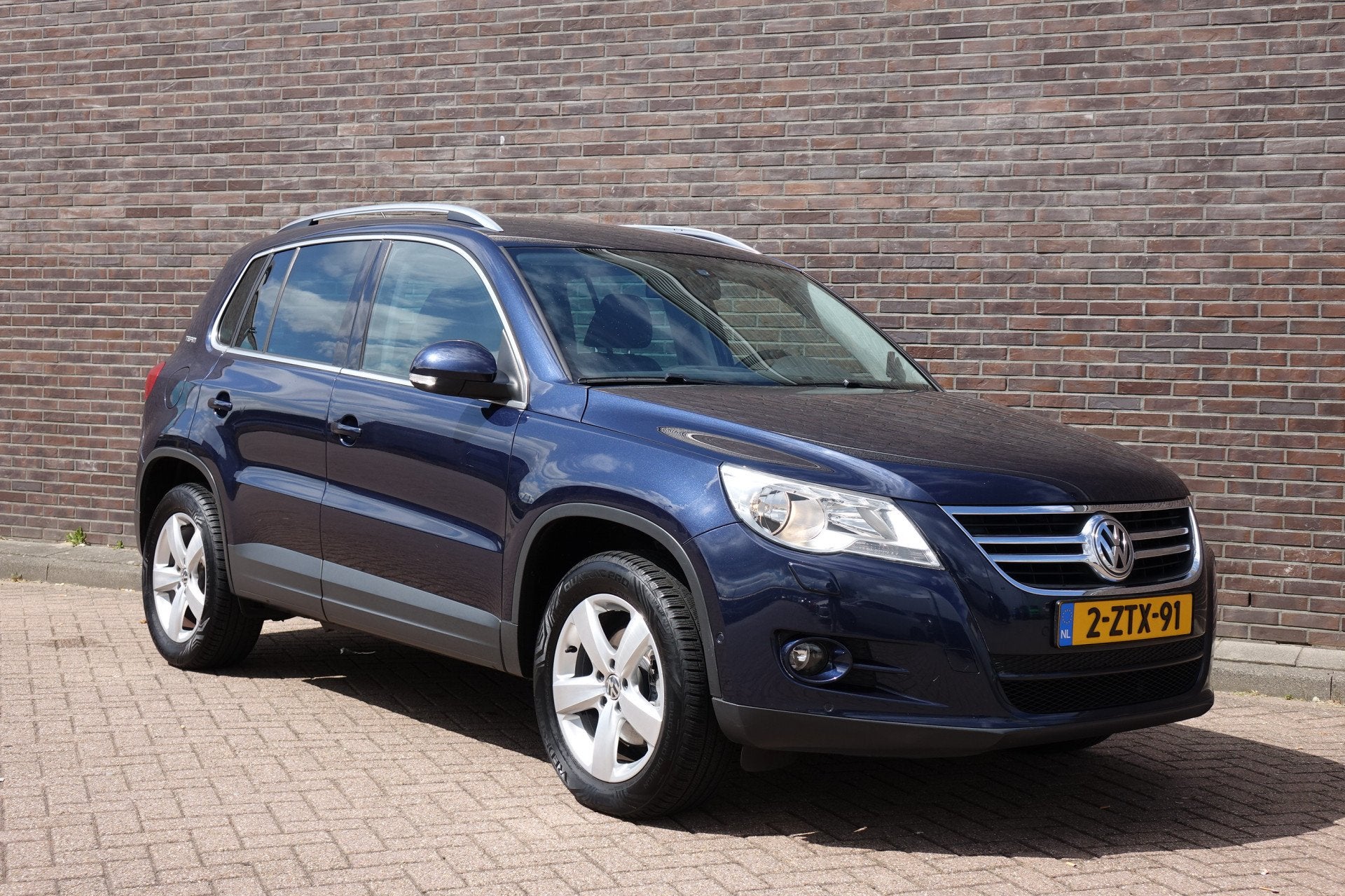 Volkswagen Tiguan 1.4 TSI Sport&Style, zeer nette en complet, Voorwielaandrijving, Euro 5, 15 km/l, 4 cilinders