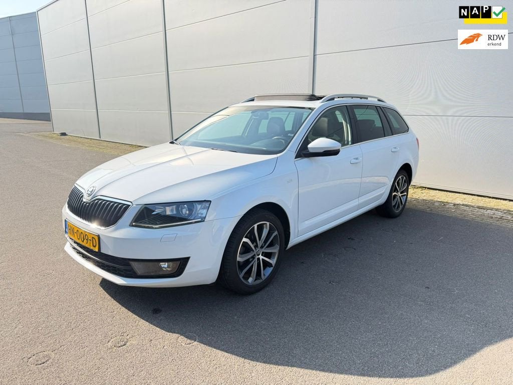 Skoda Octavia Combi 1.4 TSI Greentech Edition Businessline, Auto's, Skoda, Voorwielaandrijving, Stof, Gebruikt, Euro 6