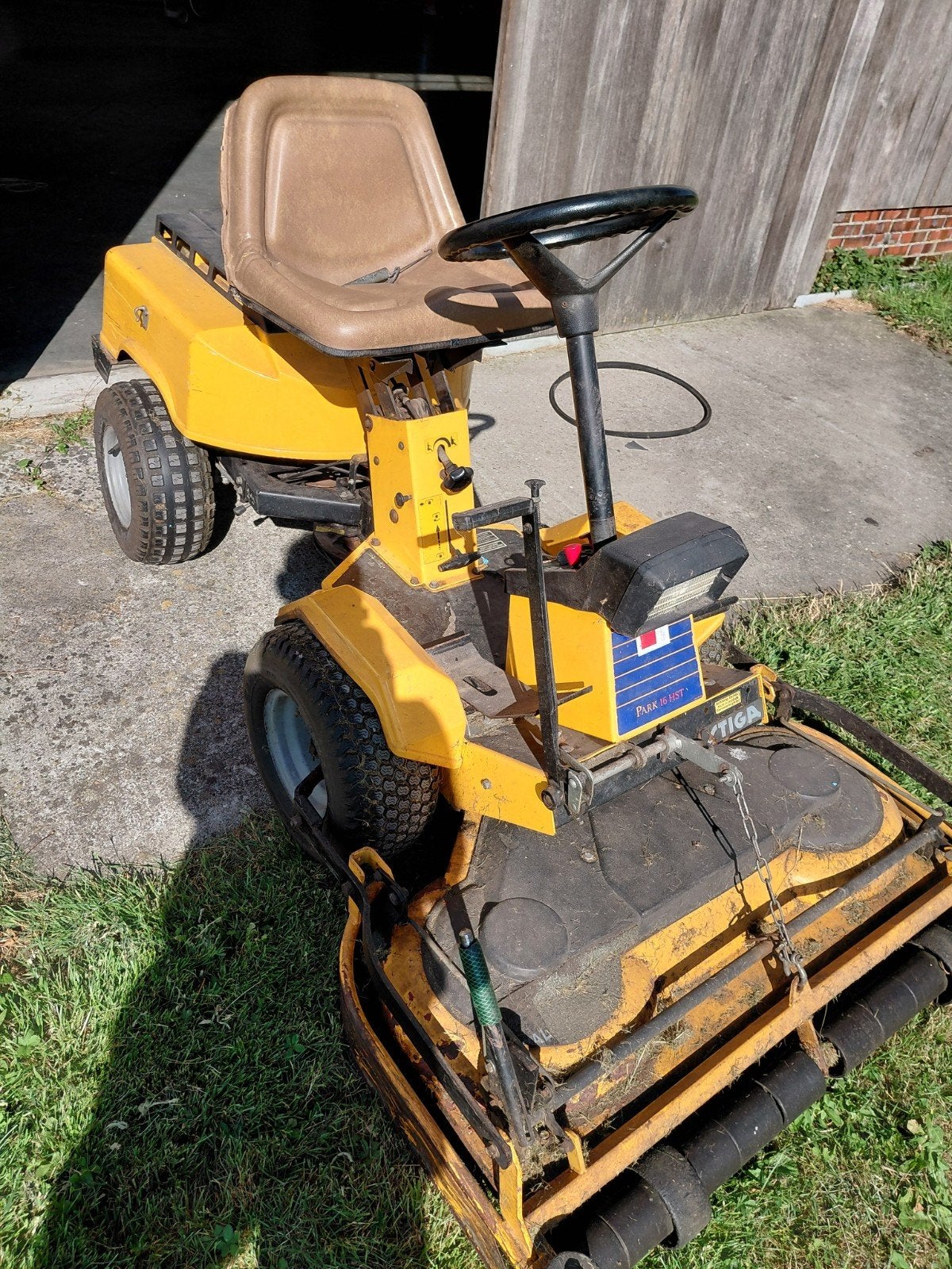 Stiga 16 hp maaimachine, Ophalen, Gebruikt, Stiga zitmaaier, Mulchfunctie