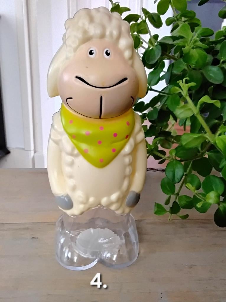 Kunststoffen paasfiguur - schaap - lammetje - schaapje (nr., Diversen, Pasen, Ophalen of Verzenden, Gebruikt