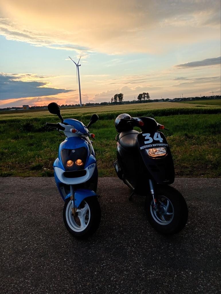Suzuki zillion 50cc, Fietsen en Brommers, Ophalen, Zo goed als nieuw, Benzine
