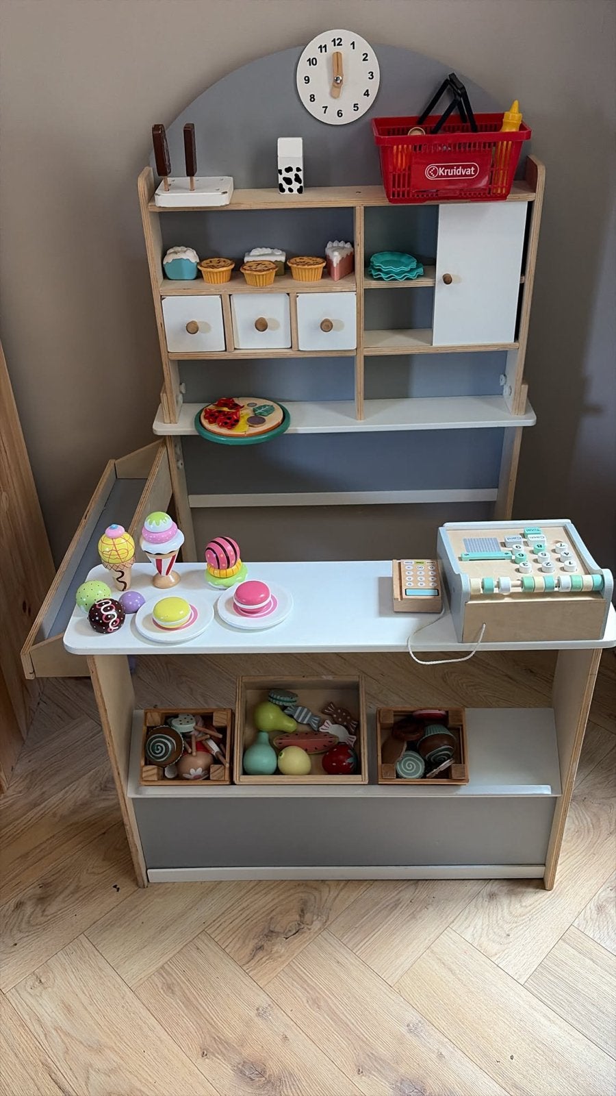 Houten speelgoedwinkel met accessoires, Ophalen of Verzenden, Zo goed als nieuw, Jongen of Meisje
