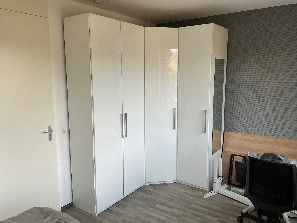 Kledingkast (hoek), Huis en Inrichting, Kasten | Kledingkasten, Ophalen, Met deur(en), 200 cm of meer, 150 tot 200 cm