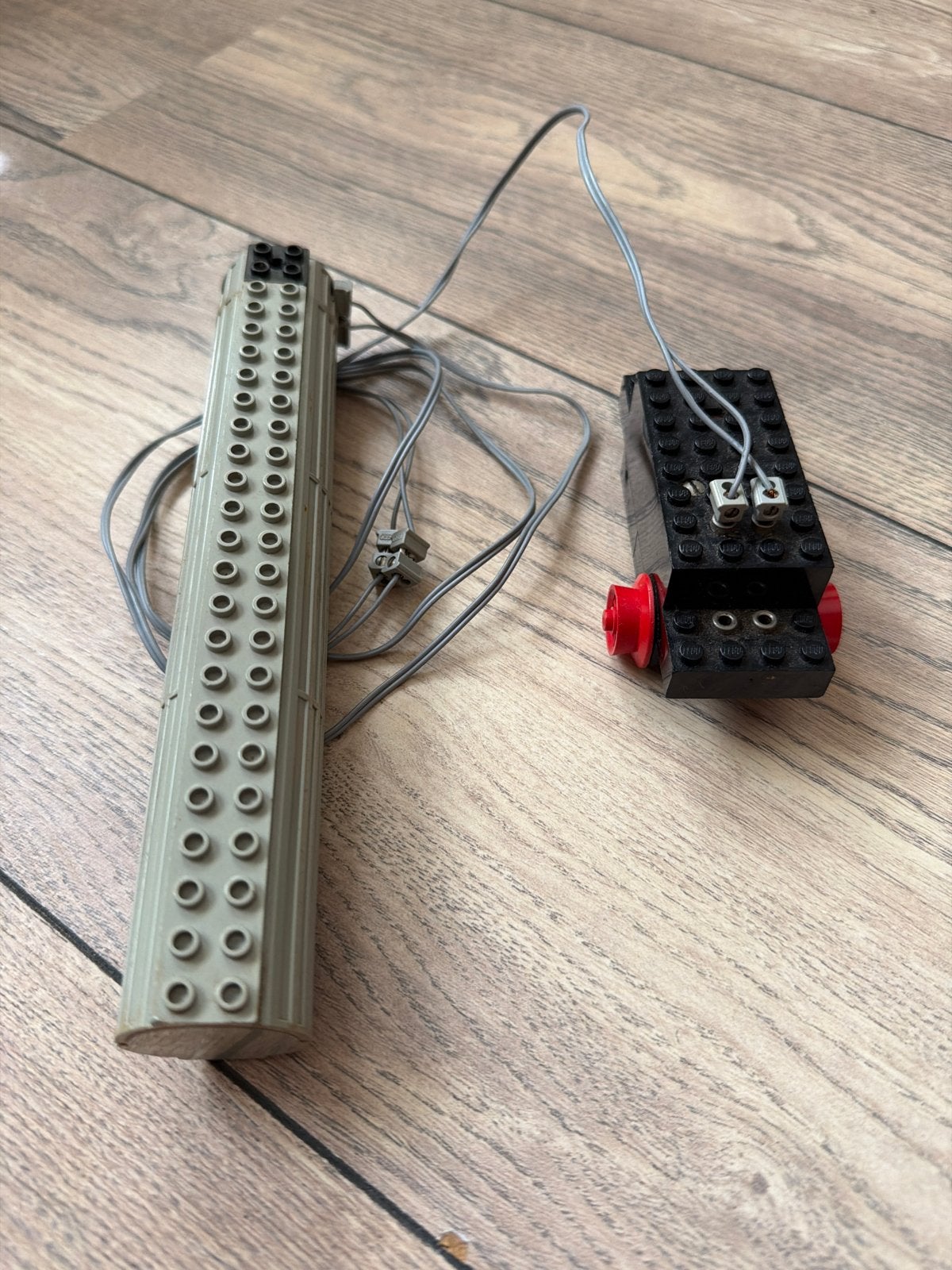 Lego 4.5v batterijhouder met basic motor, Gebruikt, Overige thema's, Lego, Accessoire