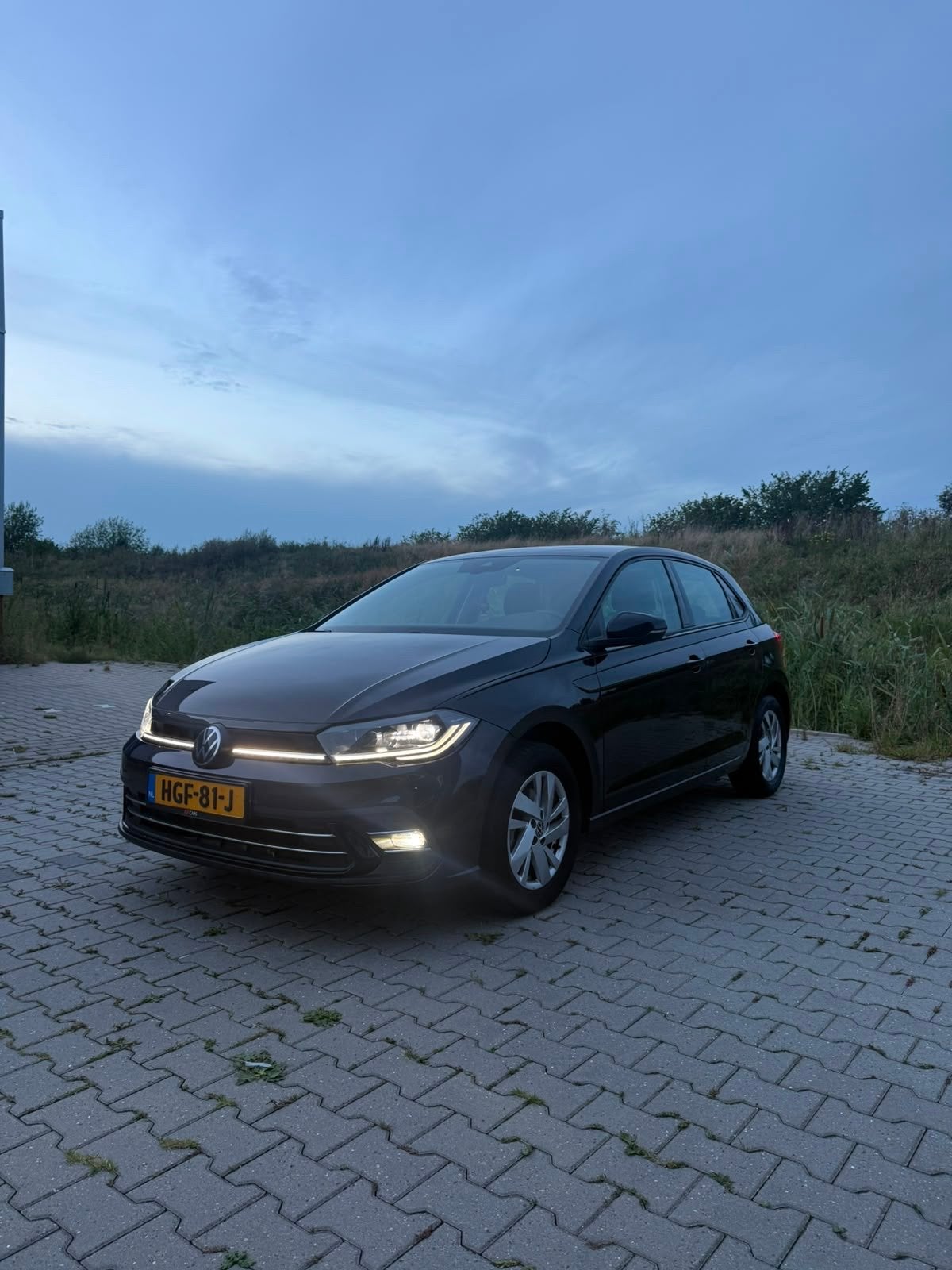 Volkswagen Polo 1.0 TSI 110pk Dsg-7 2023 Zwart, Auto's, Stof, Zwart, 19 km/l, 3 cilinders