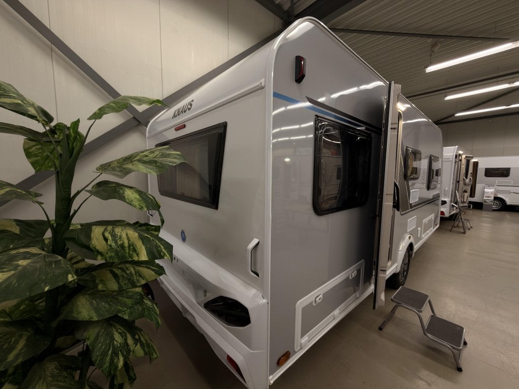 Knaus Sport Platinum 500 EU Platinum Pakket, vloer, 1800KG, Serviceluik, Rondzit, Bedrijf, 6 tot 7 meter