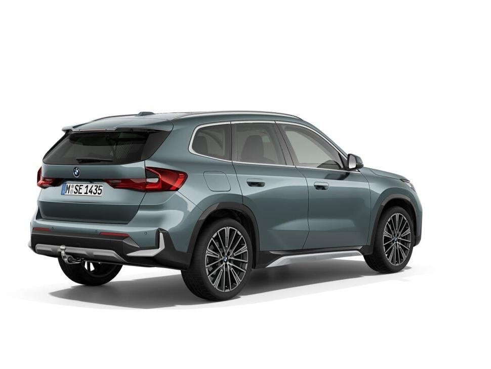 BMW X1 sDrive20i xLine | Premium Pack | Travel Pack | Comfor, Auto's, 1525 kg, 156 pk, Bedrijf, Nieuw
