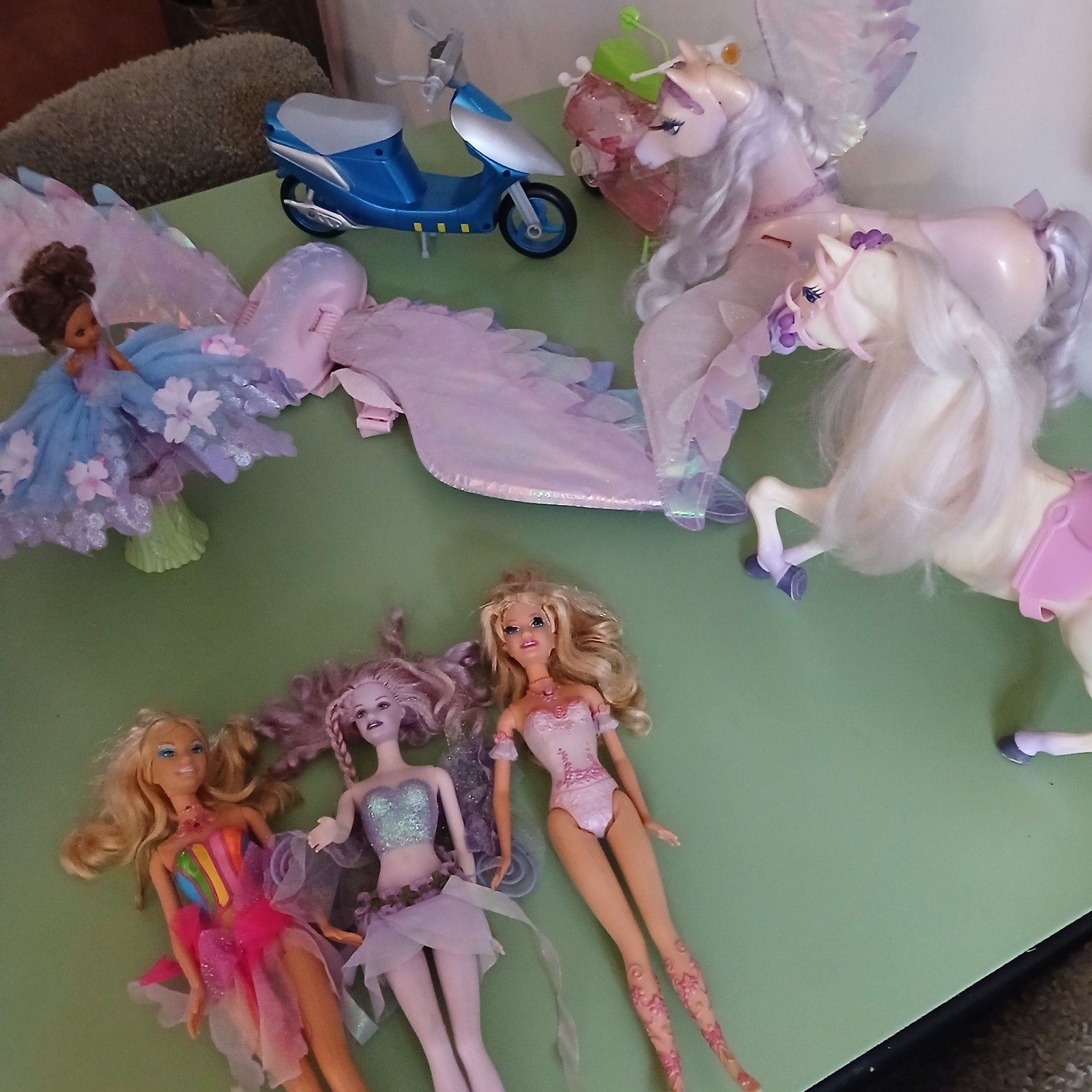 leuke Barbie collectie paard, scooters, poppen