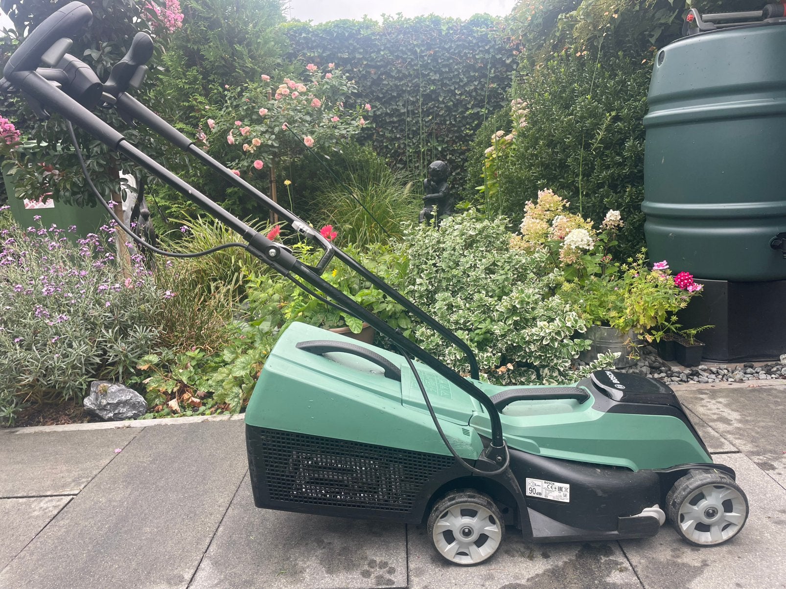 Bosch grasmaaier op accu, Tuin en Terras, Grasmaaiers, Ophalen, Zo goed als nieuw