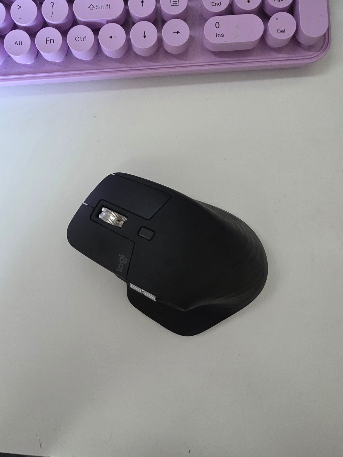 Logitech MX Master 3 Draadloze Muis - Zo goed als nieuw, Rechtshandig, Muis, Ergonomisch, Logitech