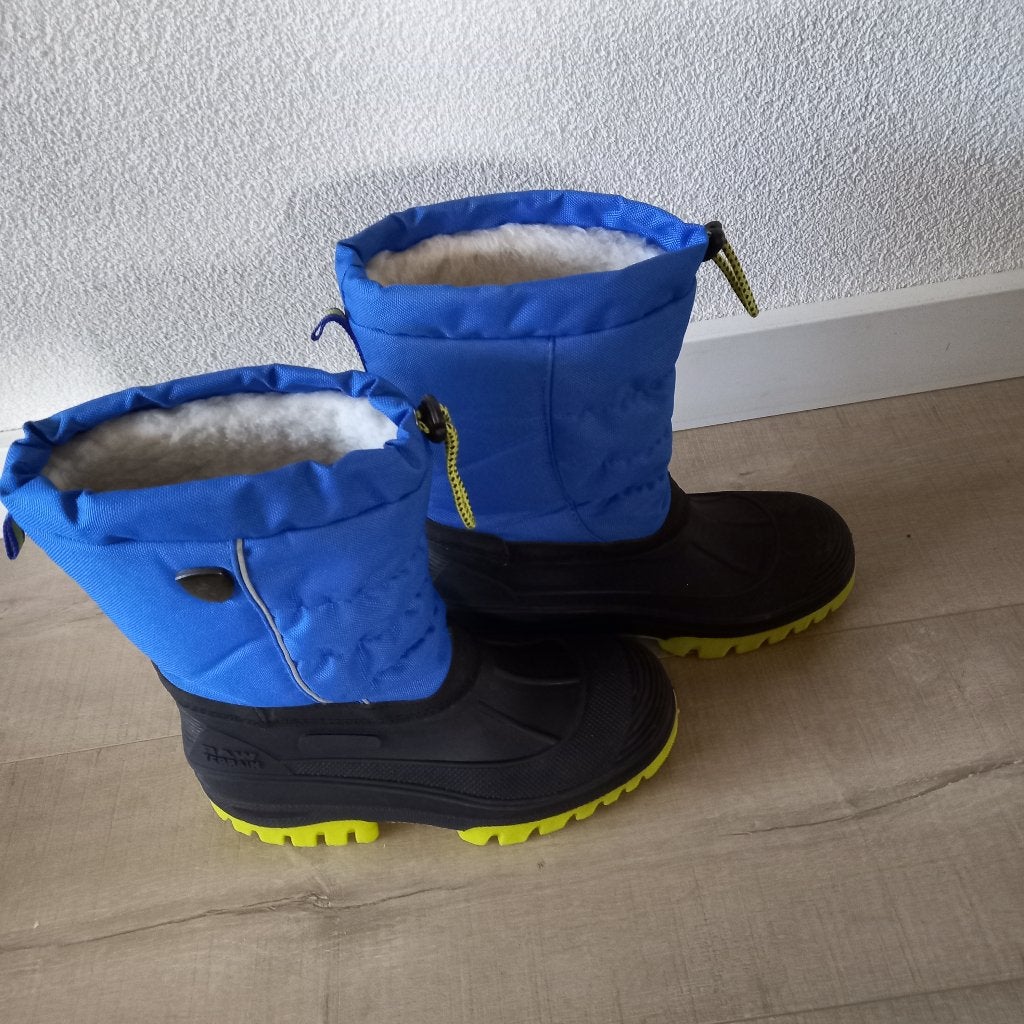 CMP snowboots bont gevoerd maat 36., Jongen of Meisje, Ophalen of Verzenden, Laarzen, Zo goed als nieuw